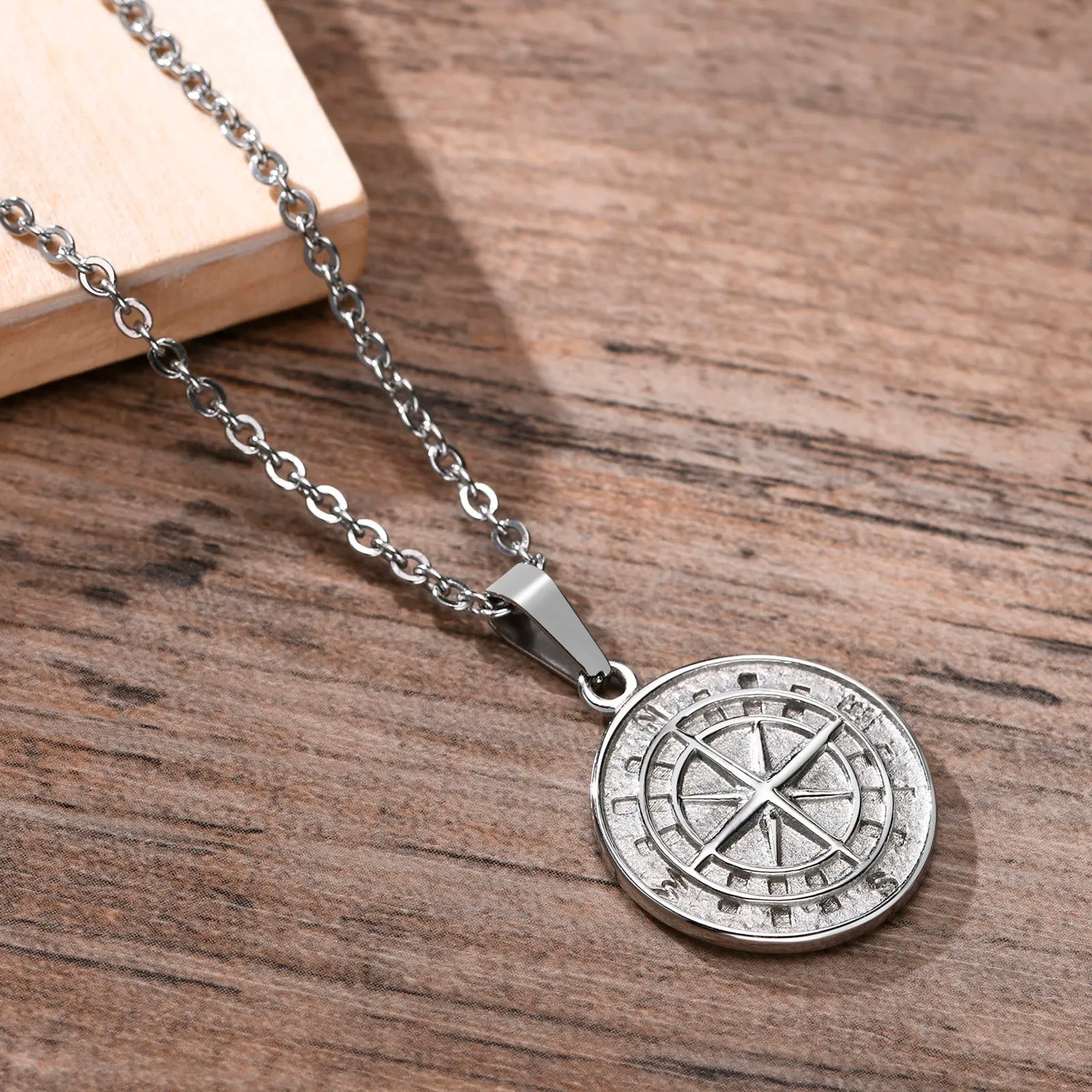 VNOX Layered Sailing Compass Necklace